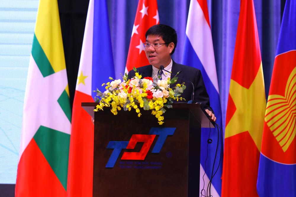 Prof. Dr. Huynh Van Chuong, Director General of the Education Quality Management Agency, Ministry of Education and Training, speaking at the Opening Ceremony