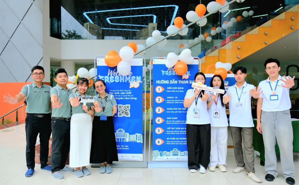 Niềm vui nhân đôi cùng hoạt động chào tân sinh viên của Thư viện Truyền cảm hứng