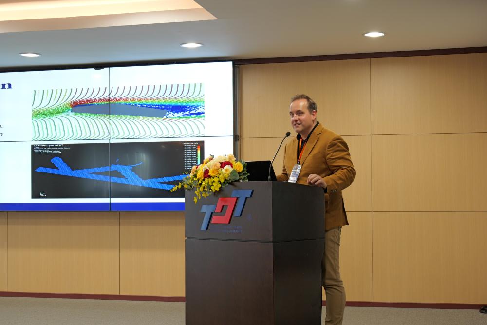 GS. TS. Roman Šenkeřík - Đại học Tomas Bata in Zlín (CH Séc), diễn giả chính tại Hội thảo trình bày đề tài “Recent advancements in the GenAI-driven design and discovery of algorithms”