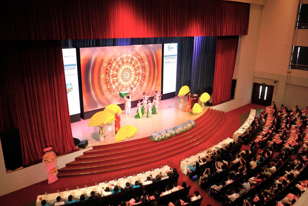 Toàn cảnh Lễ khai mạc