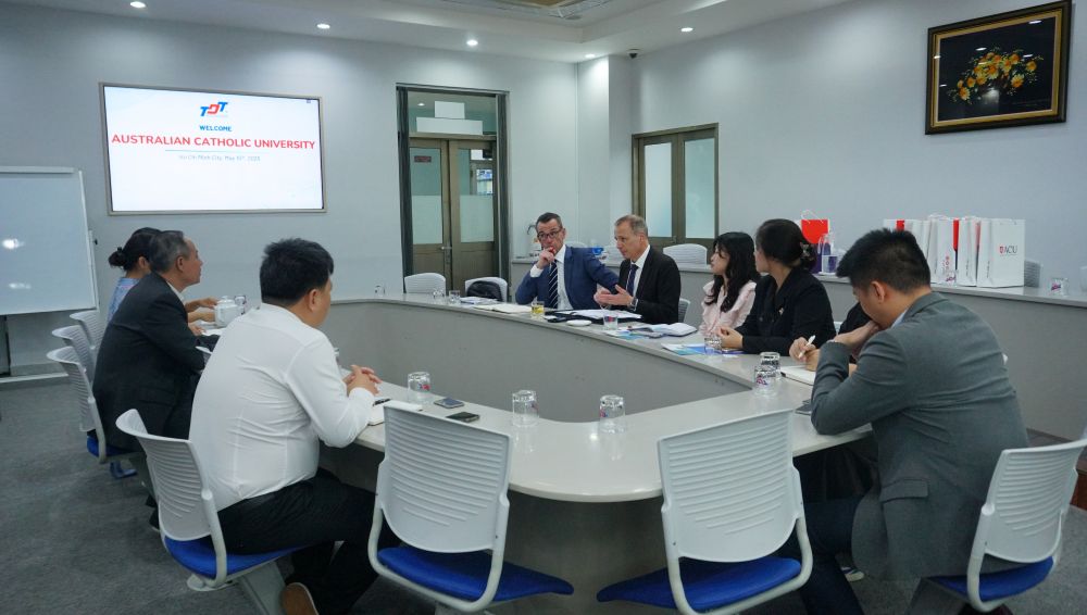 Toàn cảnh buổi làm việc