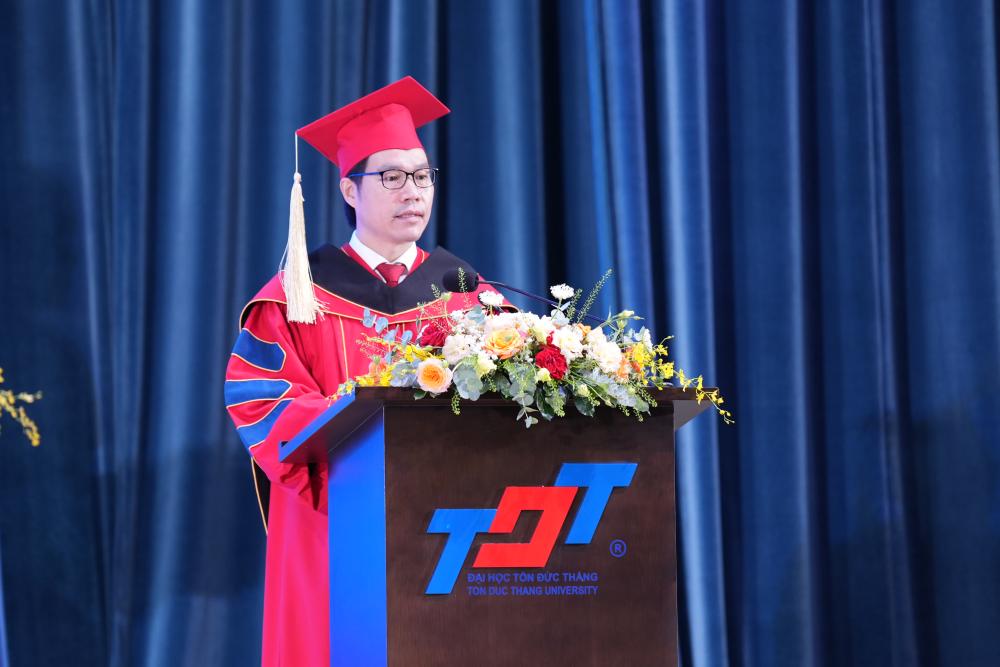 TS. Trần Trọng Đạo, Hiệu trưởng TDTU phát biểu tại buổi lễ