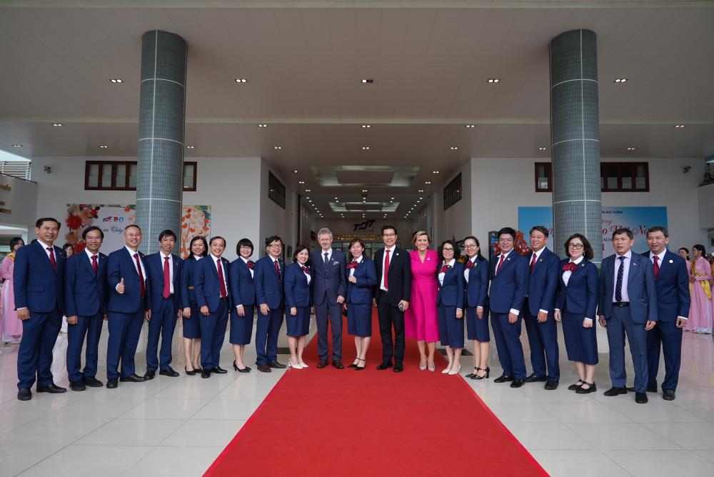 The Delegation of the Senate of the Czech Republic’s Parliament, taking commemorative photos with TDTU leaders and students