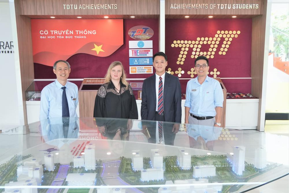 Some photos of the delegation from the Consulate General of Belarus in Ho Chi Minh City touring TDTU’s facilities
