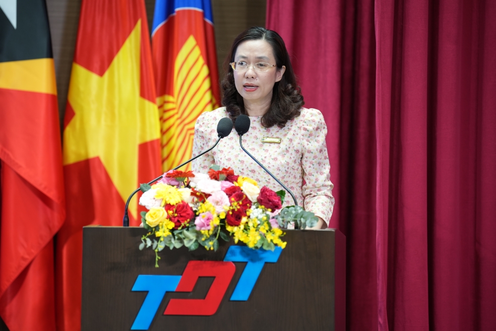 TS. Đồng Sĩ Thiên Châu phát biểu tại lễ Khai mạc.