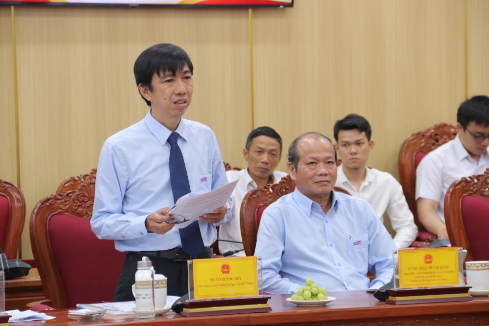 Các đại biểu hai bên thảo luận tại buổi làm việc