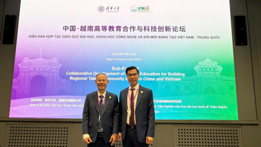 Đoàn TDTU cùng các đại biểu tham gia diễn đàn