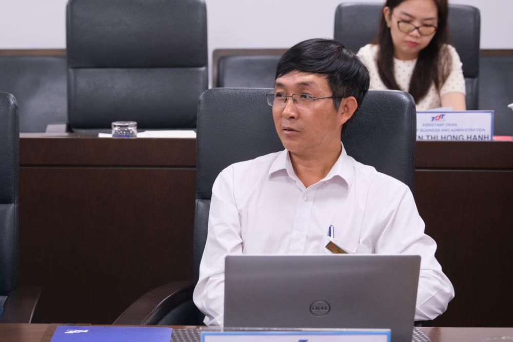 Một số hình ảnh hai bên trao đổi, thảo luận tại buổi làm việc