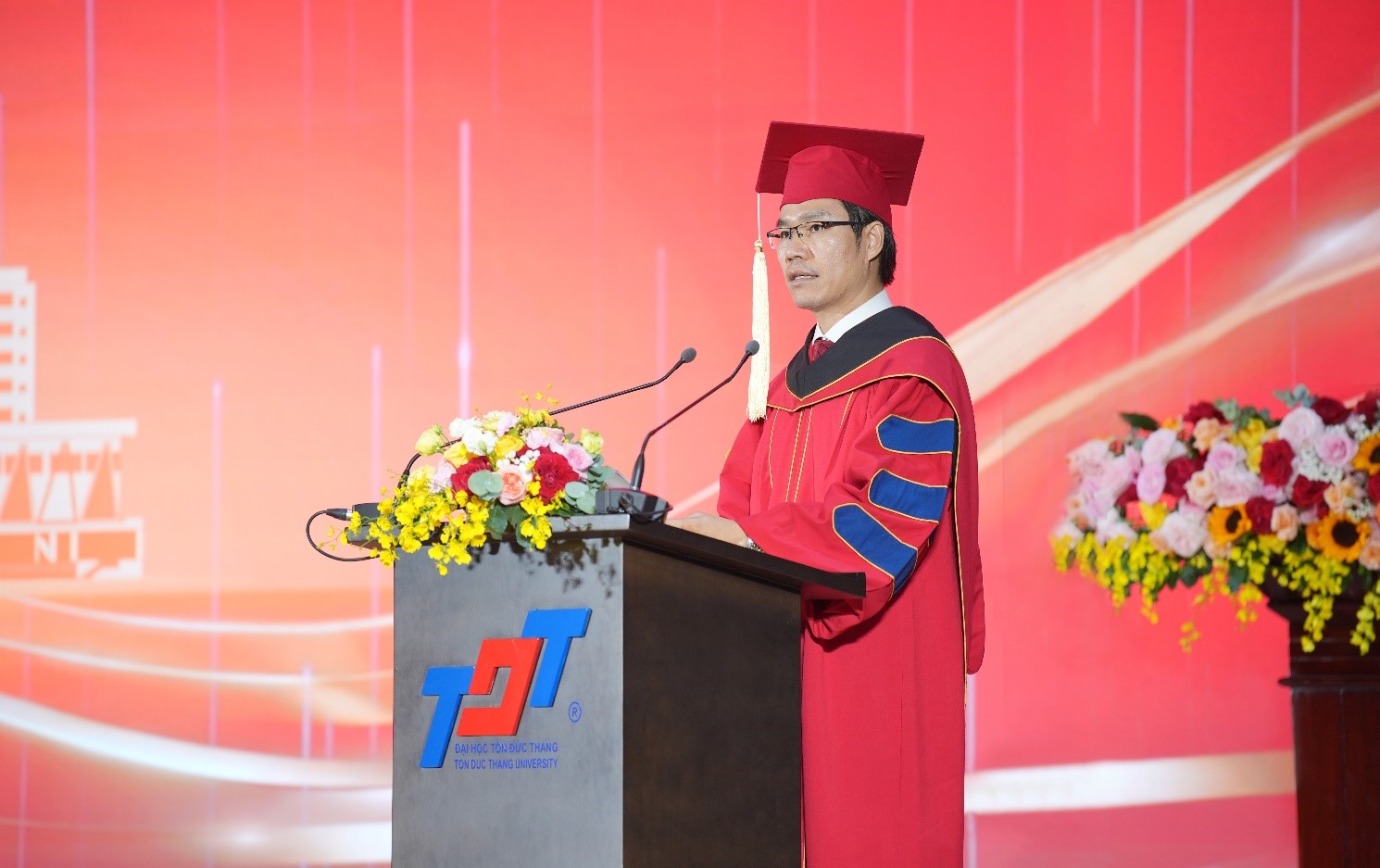 PGS. TS. Trần Trọng Đạo – Hiệu trưởng Nhà trường phát biểu tại buổi lễ