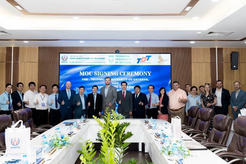 Ký kết thỏa thuận hợp tác giữa Trường Đại học Tôn Đức Thắng, Trường Đại học Công nghệ Kỹ thuật TP. Hồ Chí Minh, Học viện Hàng không Việt Nam và Đại học Kỹ thuật Ostrava (Cộng hòa Czech).