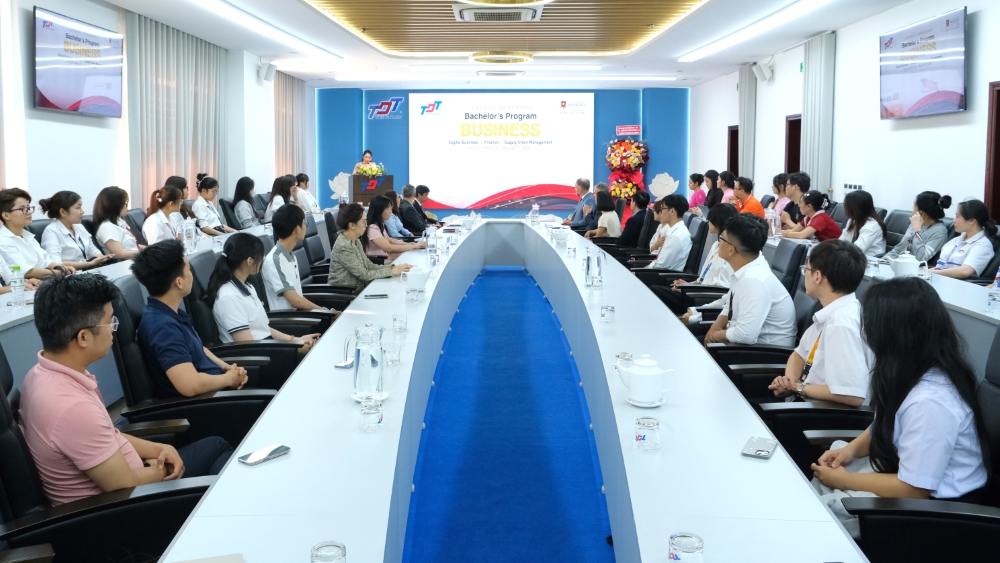 Quang cảnh buổi lễ  